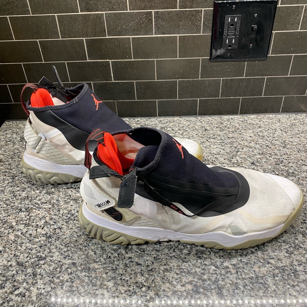 Nike Jordan Men’s Size 15. - Picture 2 of 8